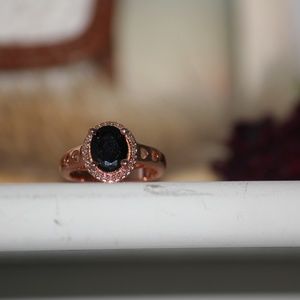 black and rose gold ring size 8
